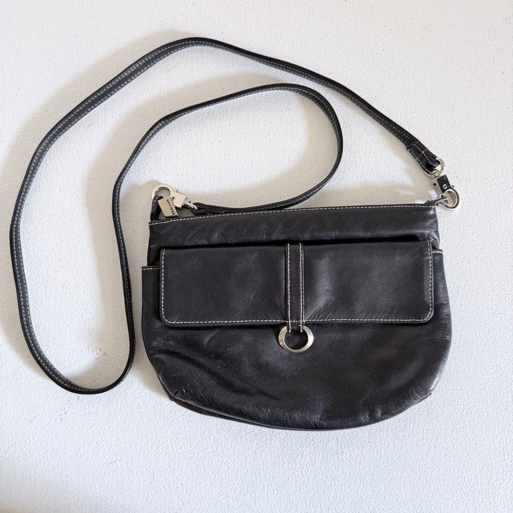 Perlina Crossbody Bag Women Small Black Leather Ring Detail Y2K Minimalist Chic
